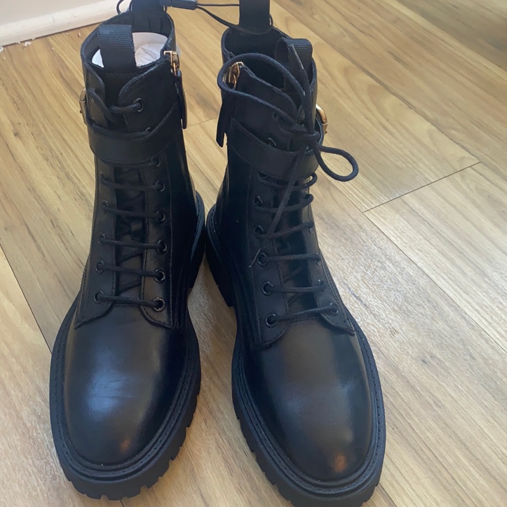 Never worn Zara Combat boots
